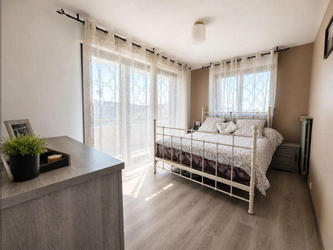 Appartement de 4 pièces de 77 m² à Pantin - photo 4