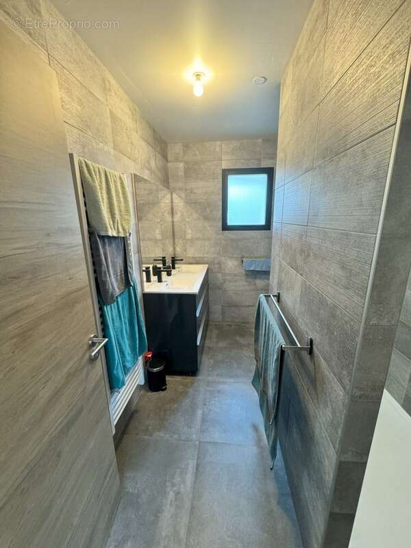 Maison à PLOUNEOUR-TREZ