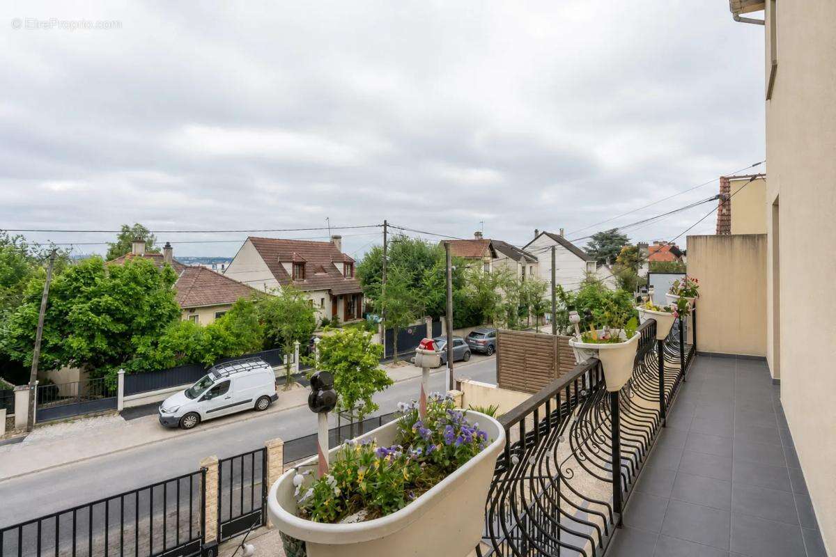 Maison à MONTREUIL