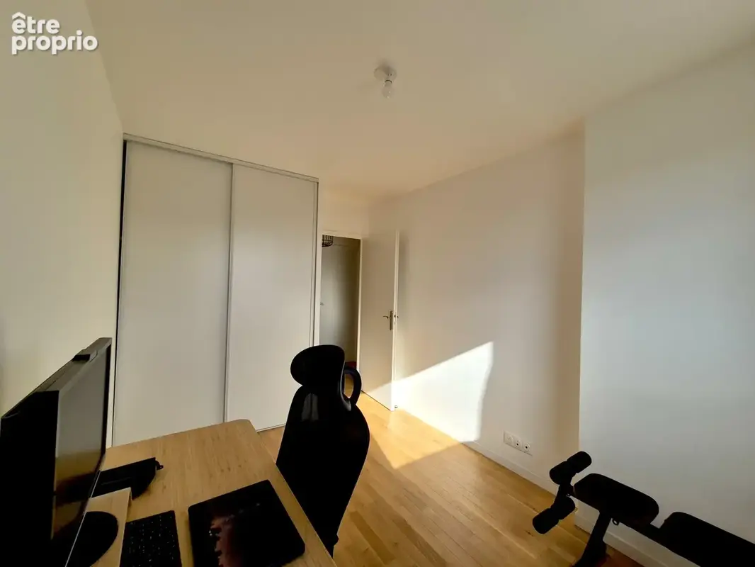 Aubervilliers — Rue André Karman  Superbe 4 pièces de 84 m² avec grand balcon, parking & potager sur le toit ! (93) - photo 15