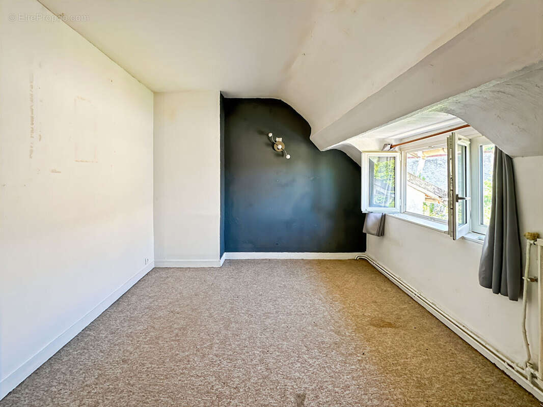 Maison à VIENNE-EN-ARTHIES