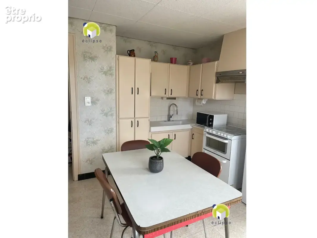 POLLIAT - A vendre Maison indiv. 90 m2 à rénover + garage + terrain - photo 5