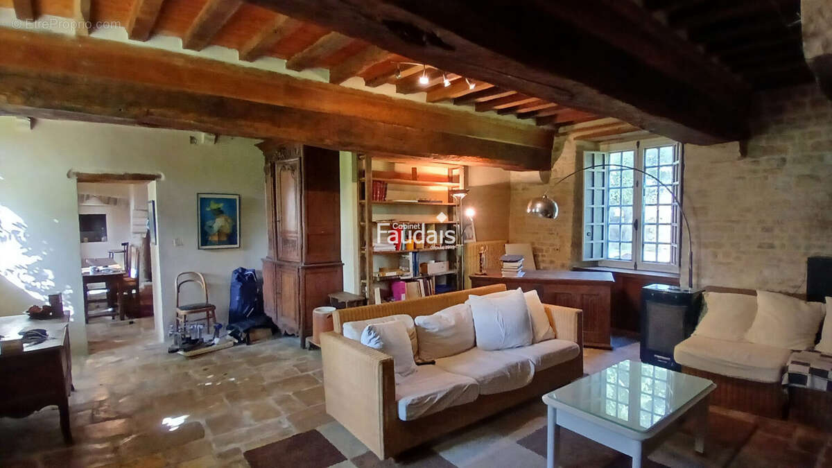Maison 305 m² à Audouville-La-Hubert  - photo 9