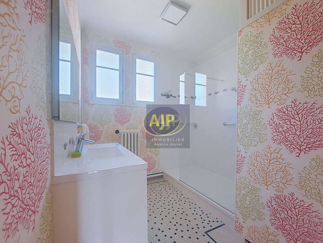 Maison  8 pièce(s) 216 m2 - photo 11