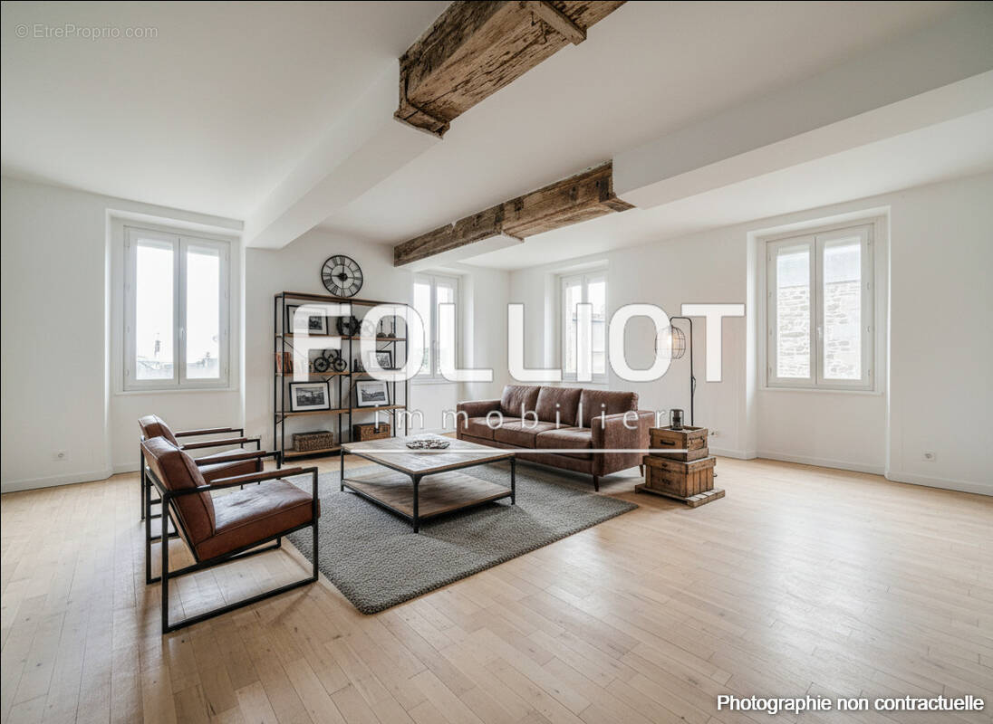 Appartement à FOUGERES