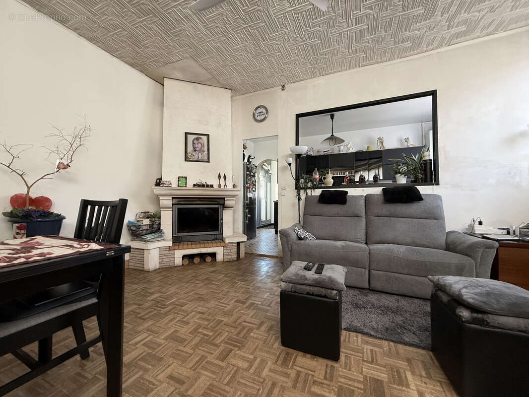 Maison à LE BLANC-MESNIL