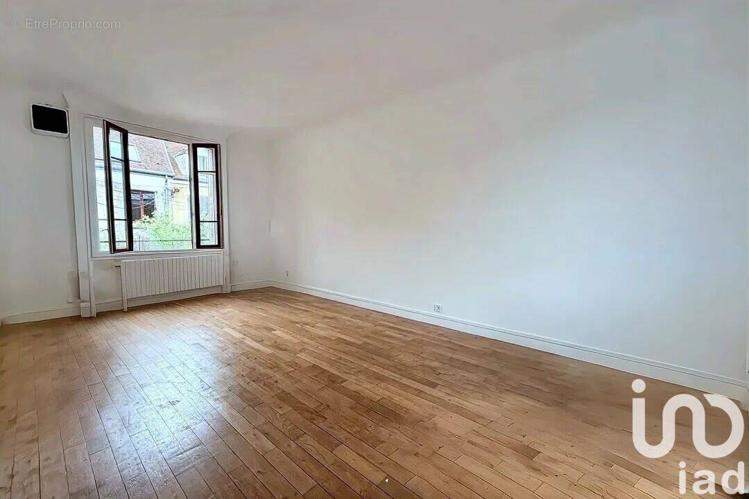 Photo 1 - Appartement à VERRIERES-LE-BUISSON
