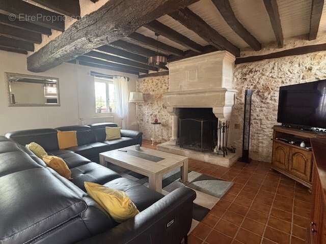 Maison 174 m² à Augers-En-Brie  - photo 4