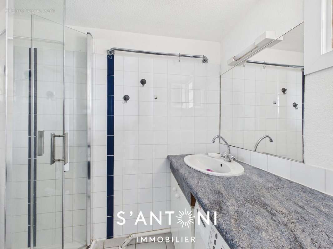 Appartement à VIAS