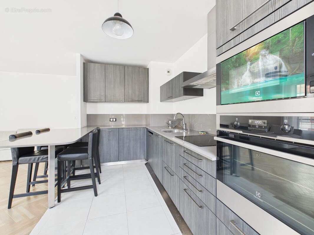 Appartement à PARIS-11E