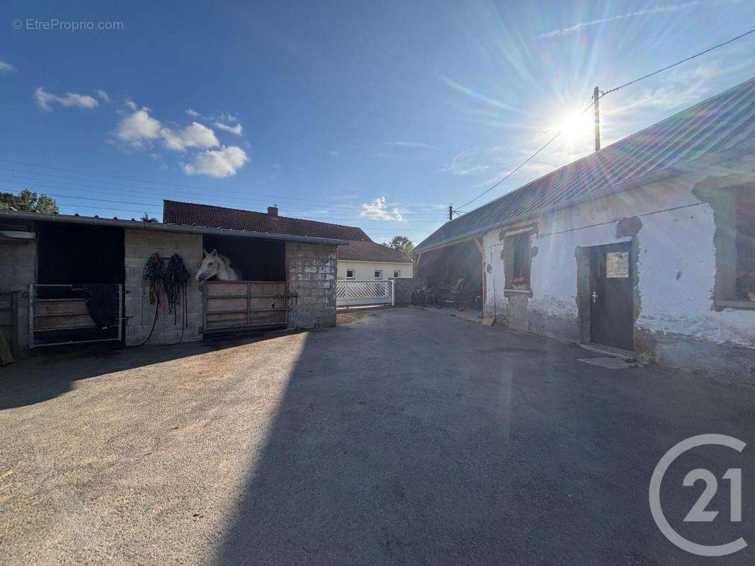 Maison à WICQUINGHEM