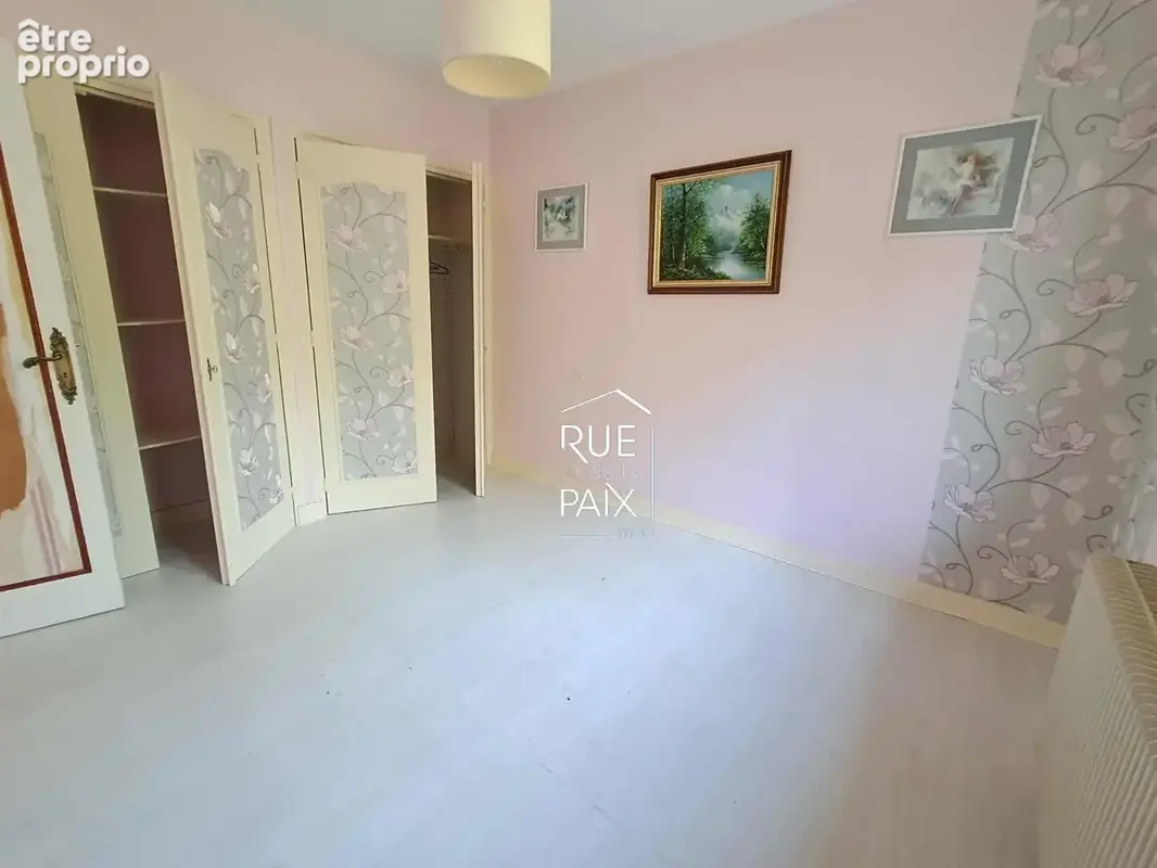 Maison sur sous-sol avec jardin sur la commune de Besse - photo 8