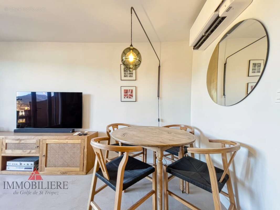 Appartement à COGOLIN