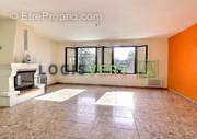 Appartement à BURES-SUR-YVETTE