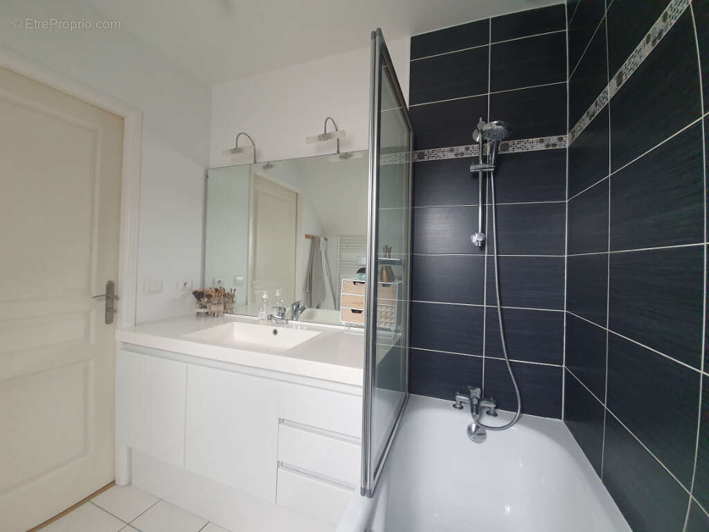 Appartement à SERRIS