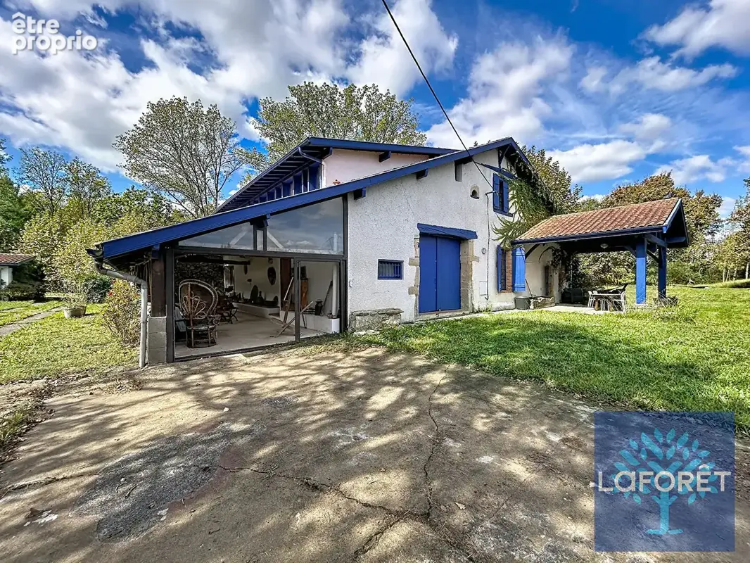 Propriété d'exception - 5,7 ha - Etang et Forêt - 483 m² - 10 chambres  - Piscine - photo 2