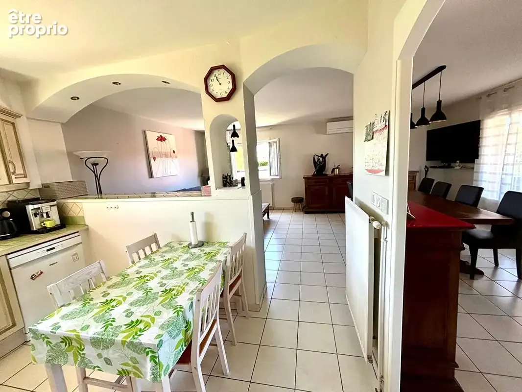 Maison Neuville Sur Saône 4 pièces 90m2 avec sous-sol complet et terrain de 907m² - photo 11