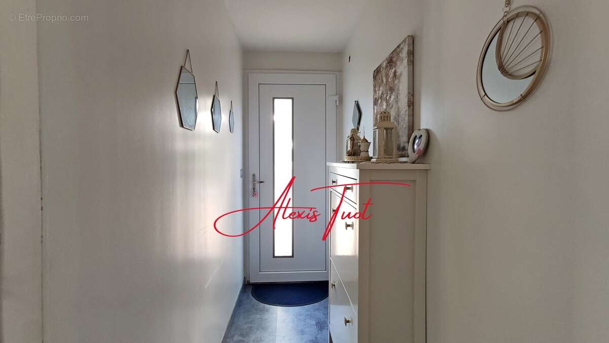 Maison à AMBARES-ET-LAGRAVE