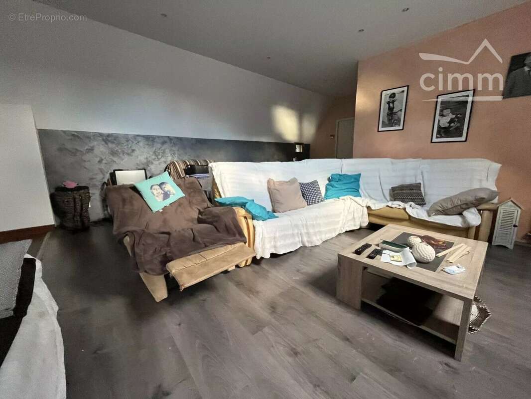 Ensemble immobilier au cœur de l'Aubrac - photo 24