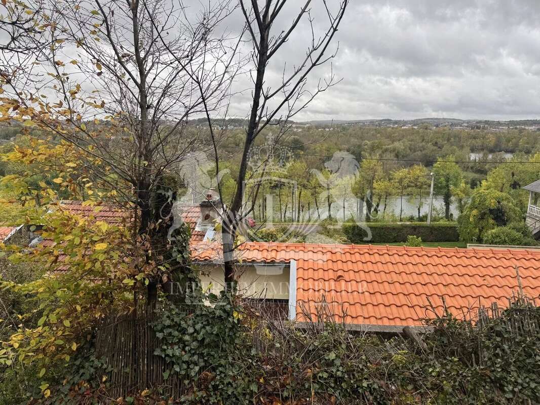 Maison à BELLEVILLE-SUR-MEUSE