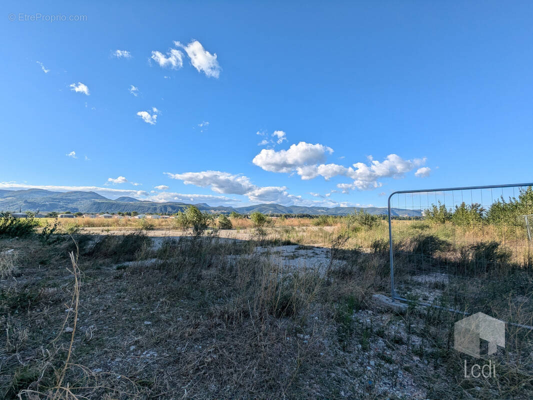 Autre à MONTELIMAR