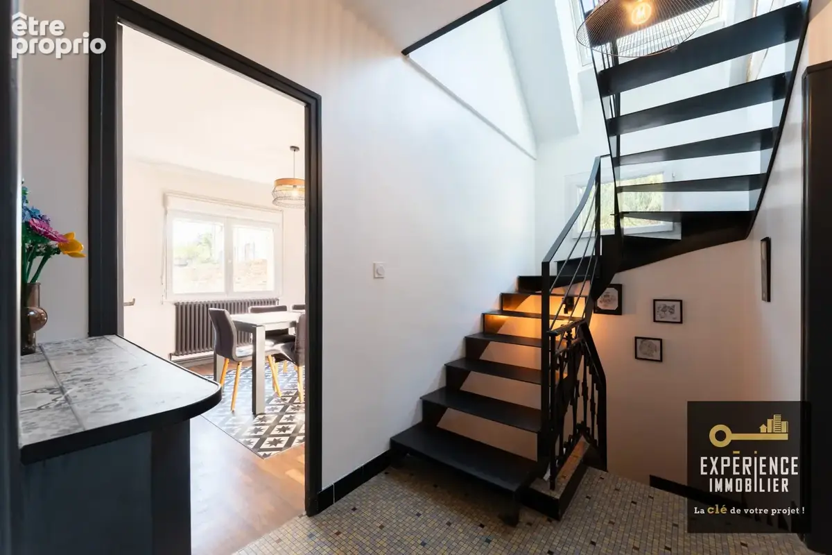 Jolie maison renovee et son jardin verdoyant - photo 8