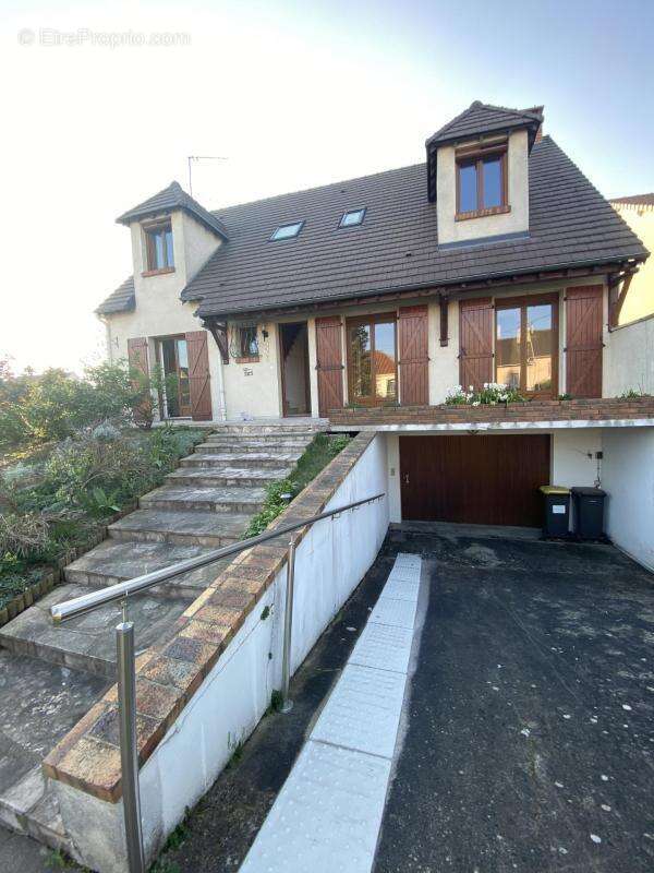 Maison à MORSANG-SUR-ORGE