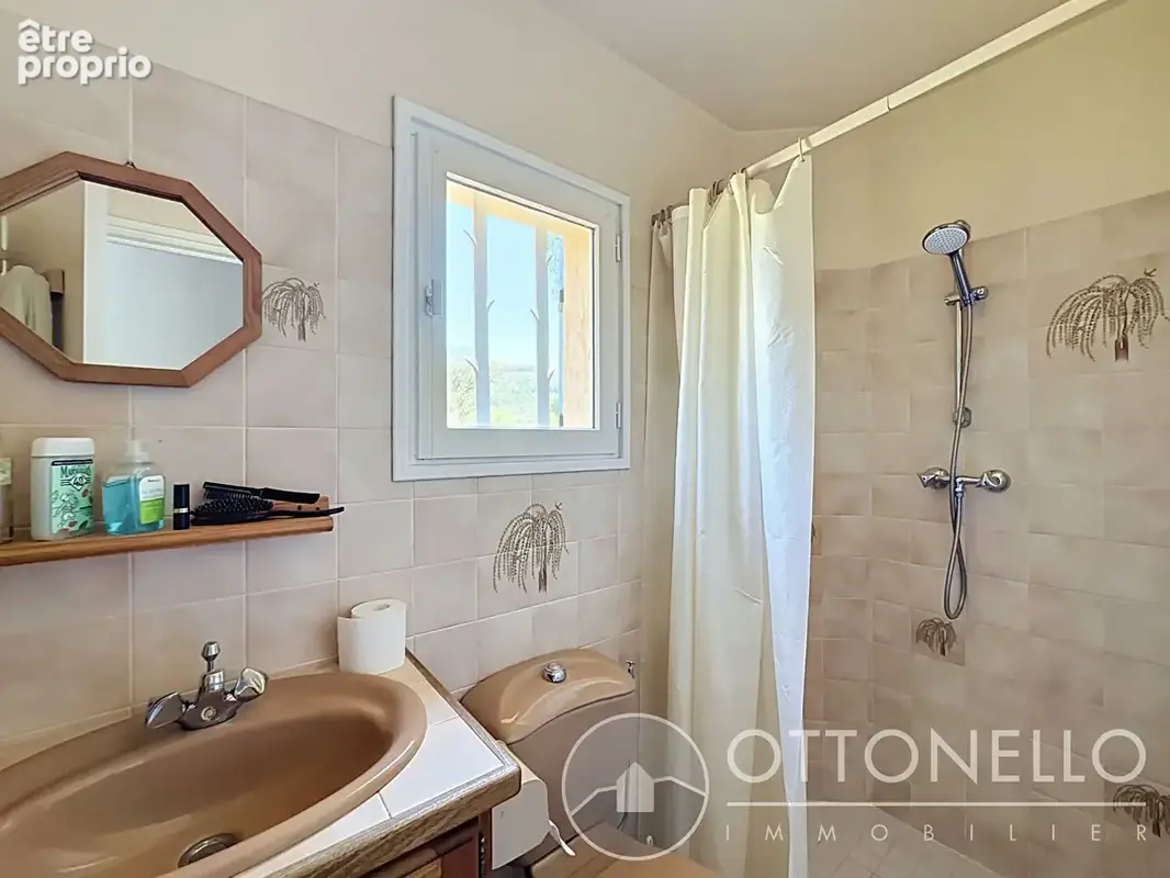 Villa Roquebrune Sur Argens 5 pièces 122,84 m2 sur 4 540 m2 de terrain avec piscine, garage et sous-sol - photo 7