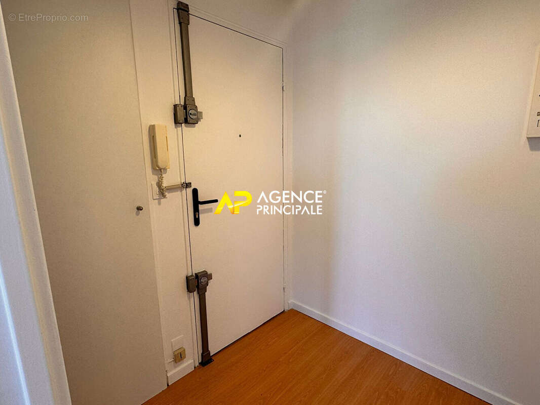 Sartrouville - Les Dix Arpents - Appartement 2 pièces 43.31 m2 avec terrasse et cave - photo 10
