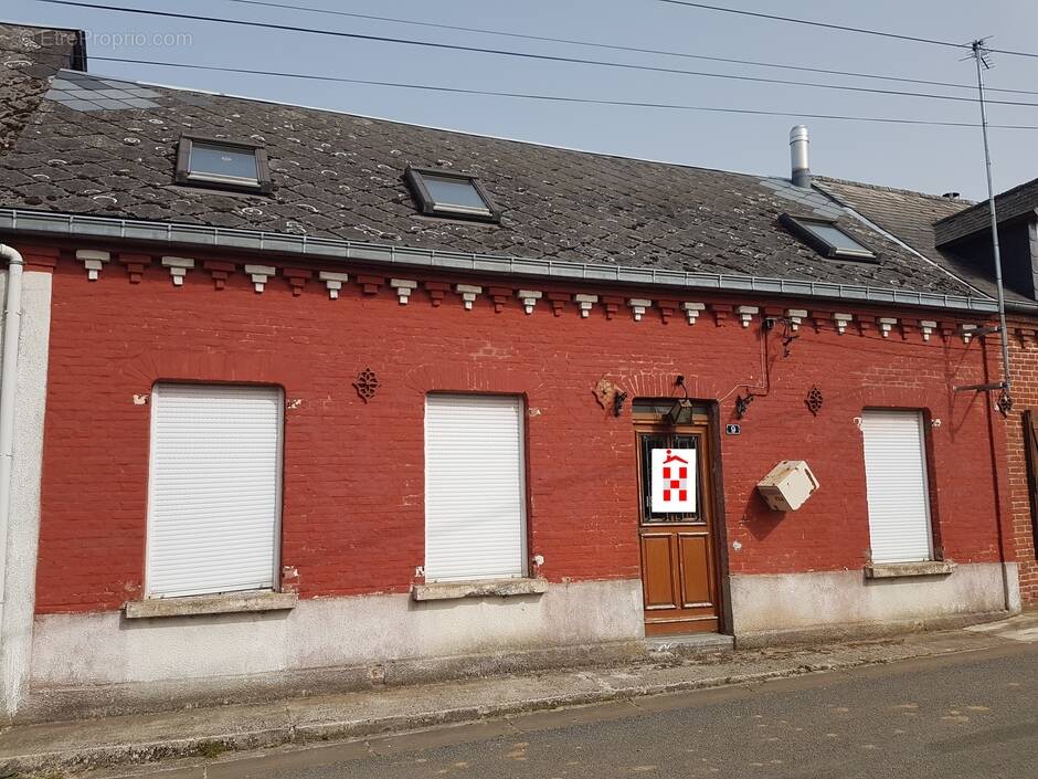 Maison à ETREAUPONT