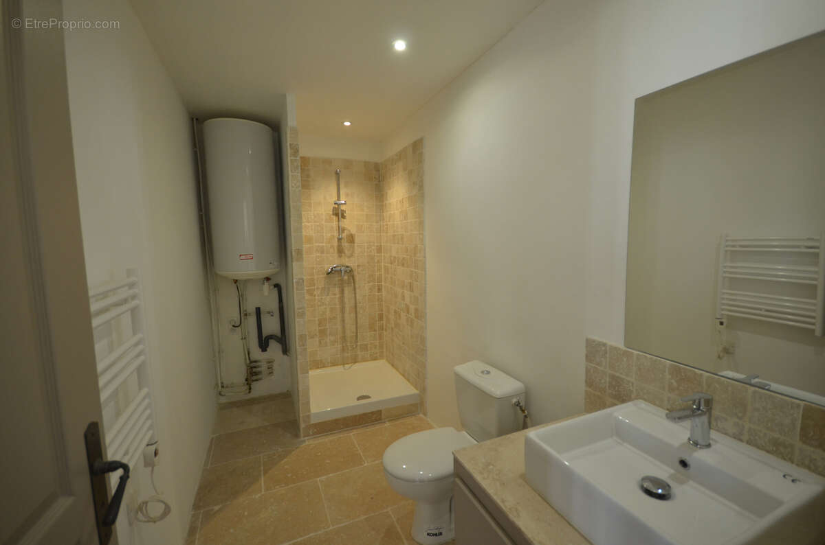 Appartement à CADENET