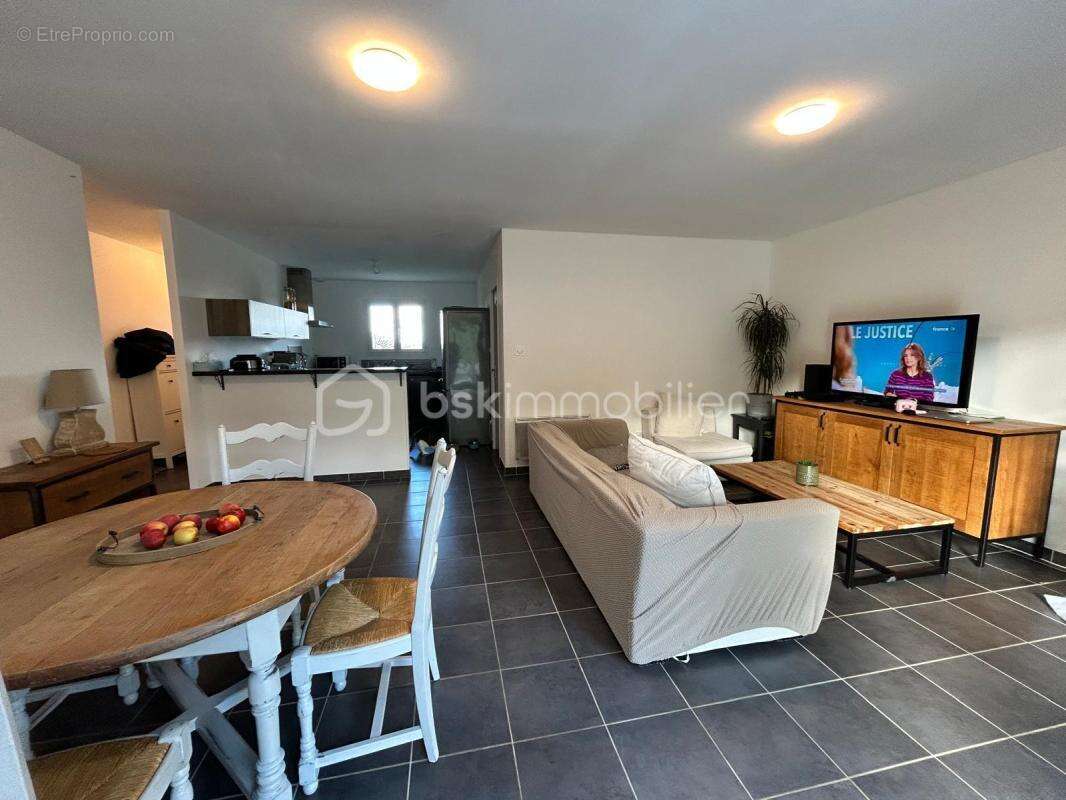 Maison à CUBZAC-LES-PONTS