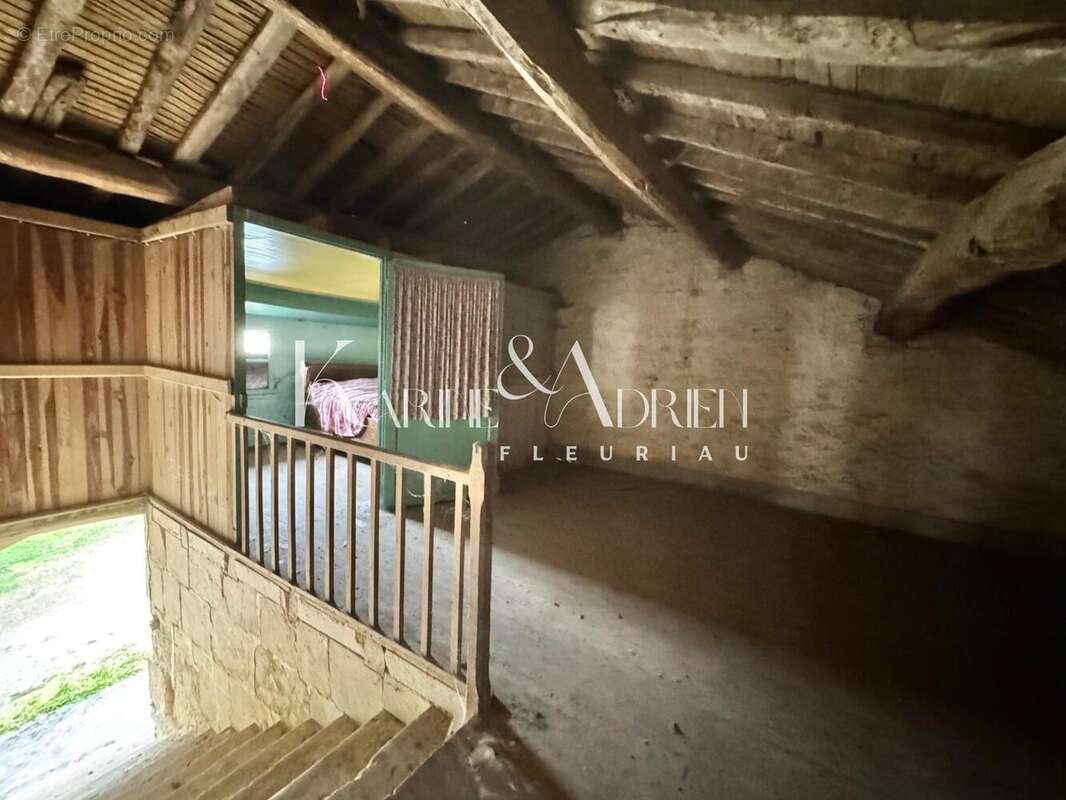 Photo 5 - Maison à SAINT-MARTIN-DE-FRAIGNEAU