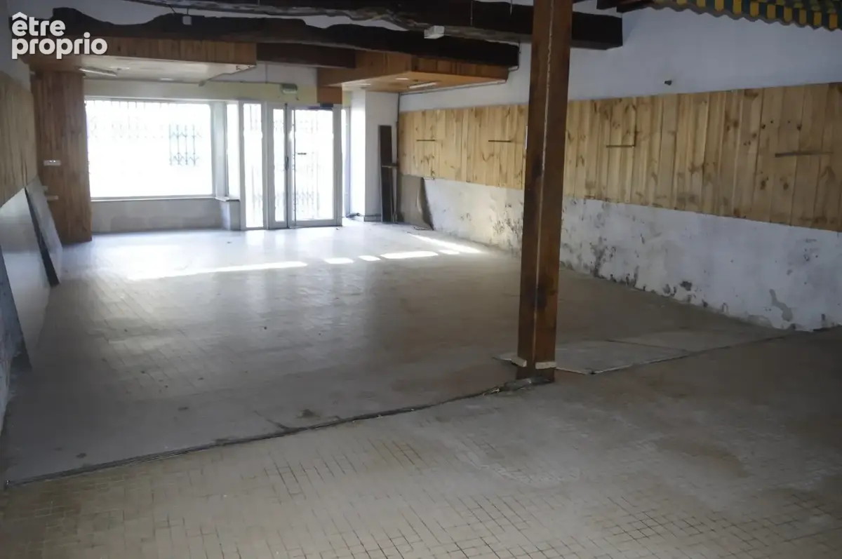 Immeuble en pierre  à vendre VIC FEZENSAC (32)  avec local commercial  et logement à aménager - photo 10
