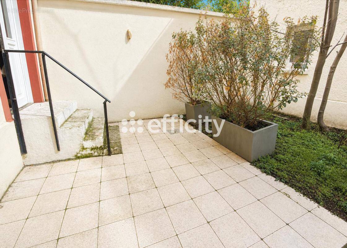 Appartement à ASNIERES-SUR-SEINE