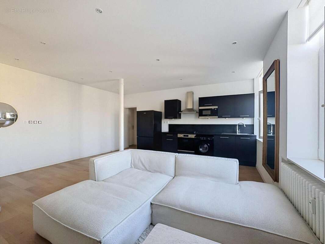   - Appartement à LILLE