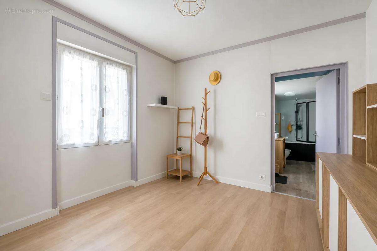 Maison rénovée 5 pièces avec jardinet à Saint-Leu-La-Forêt - photo 5