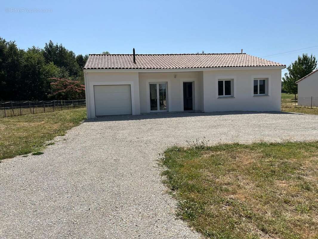 Maison à LAVALADE