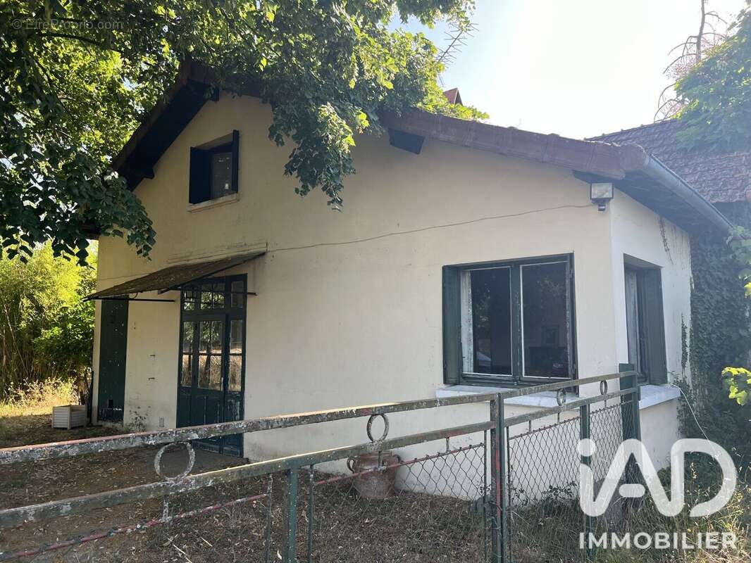 Maison 105 m² à Beaulon  - photo 2
