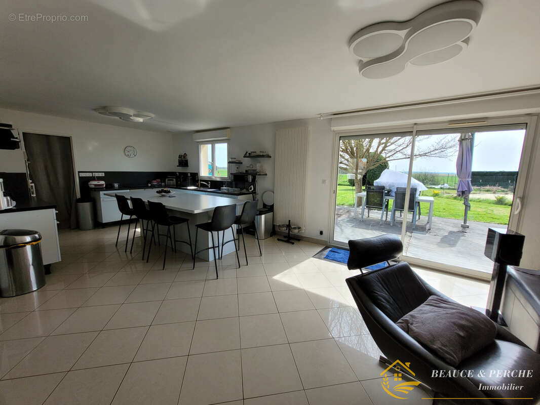 Maison à ILLIERS-COMBRAY