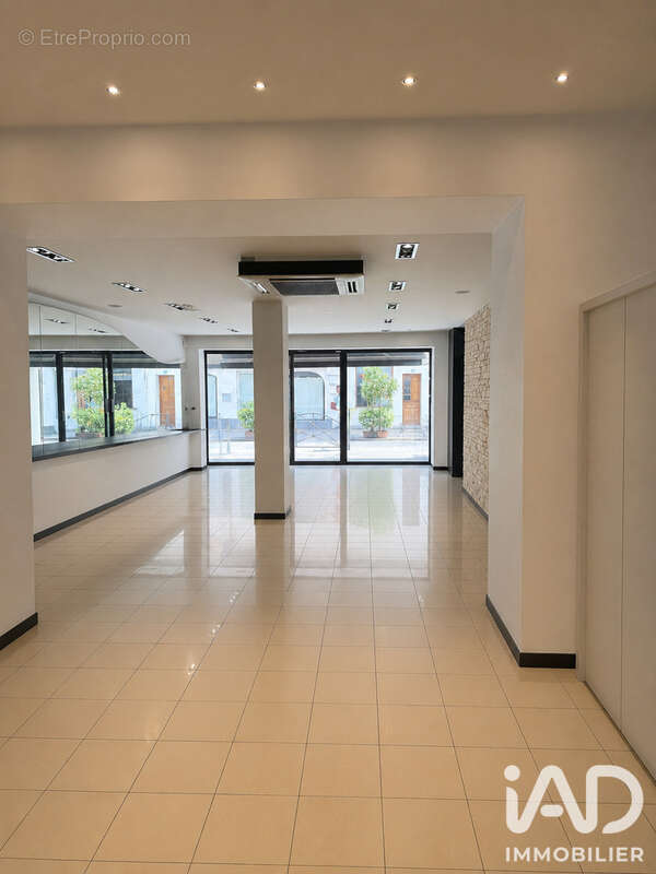 Commerce 74 m² à Montbeliard  - photo 3