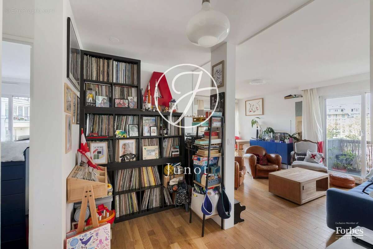 Appartement à PARIS-18E