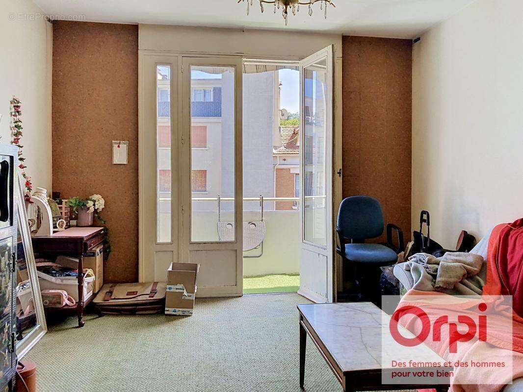 Appartement à ISSY-LES-MOULINEAUX