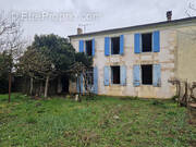 Maison à PUYROLLAND