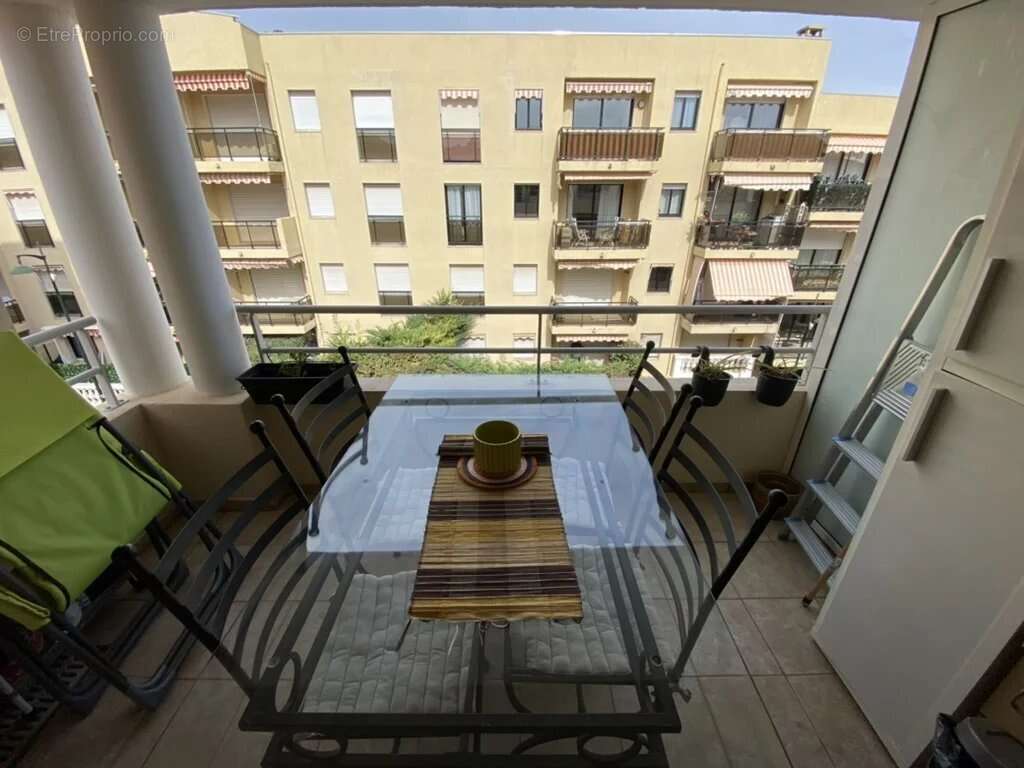 Appartement à BEAULIEU-SUR-MER