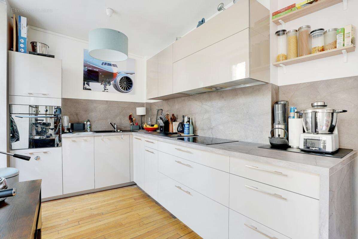 Appartement à PARIS-2E