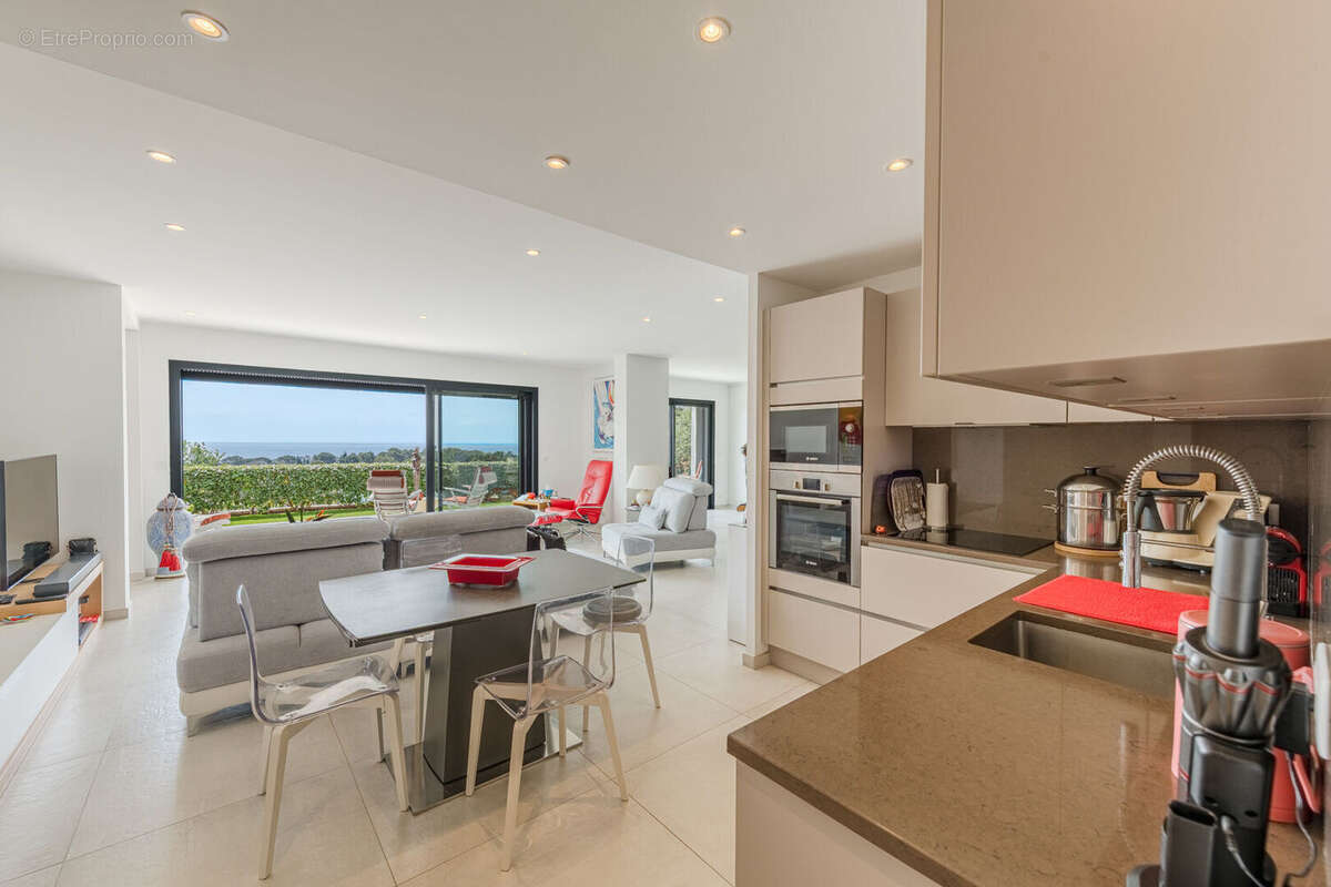 Appartement à SAINT-RAPHAEL
