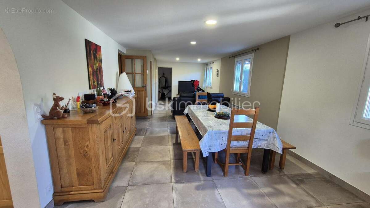 Maison à LATOUR-BAS-ELNE