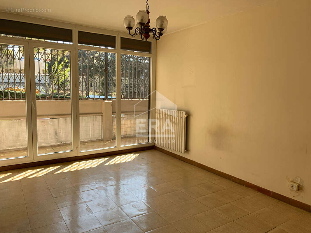 Appartement à MARSEILLE-15E