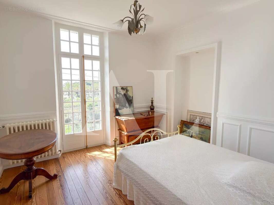 Maison à VALLAURIS